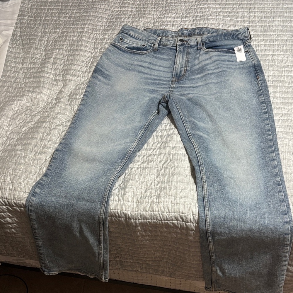 NWT-Old Navy Men's Bootcut Built-in Flex Light Blue Jeans